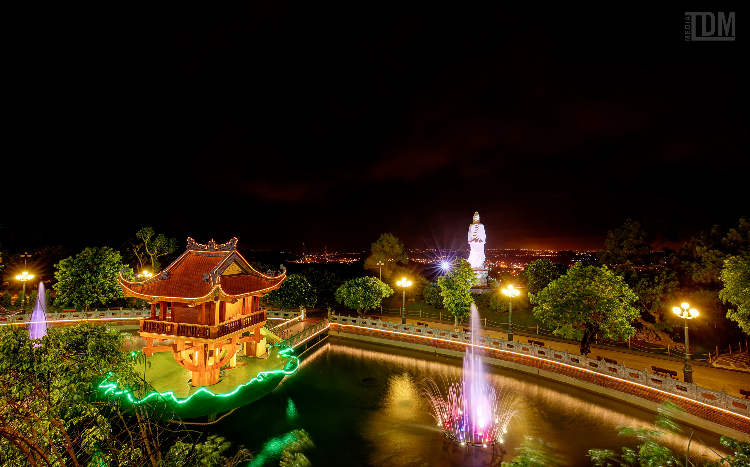 Chùa Ba Vàng - Uông Bí, vẻ đẹp kiến trúc mang cả nét hiện đại lẫn cổ kính rất riêng và độc đáo